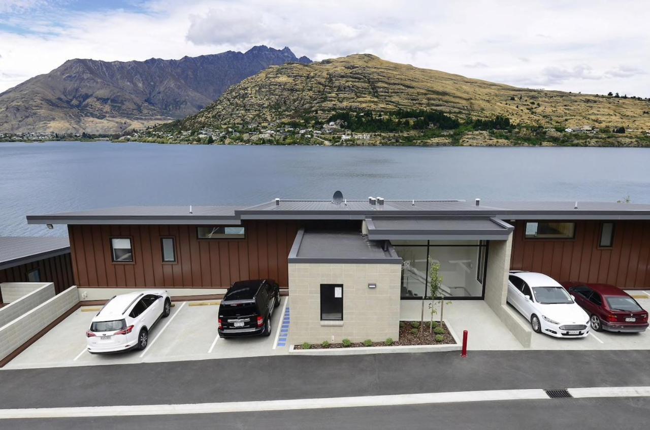 'Lakelife' Lake Front Apartment Queenstown Eksteriør billede