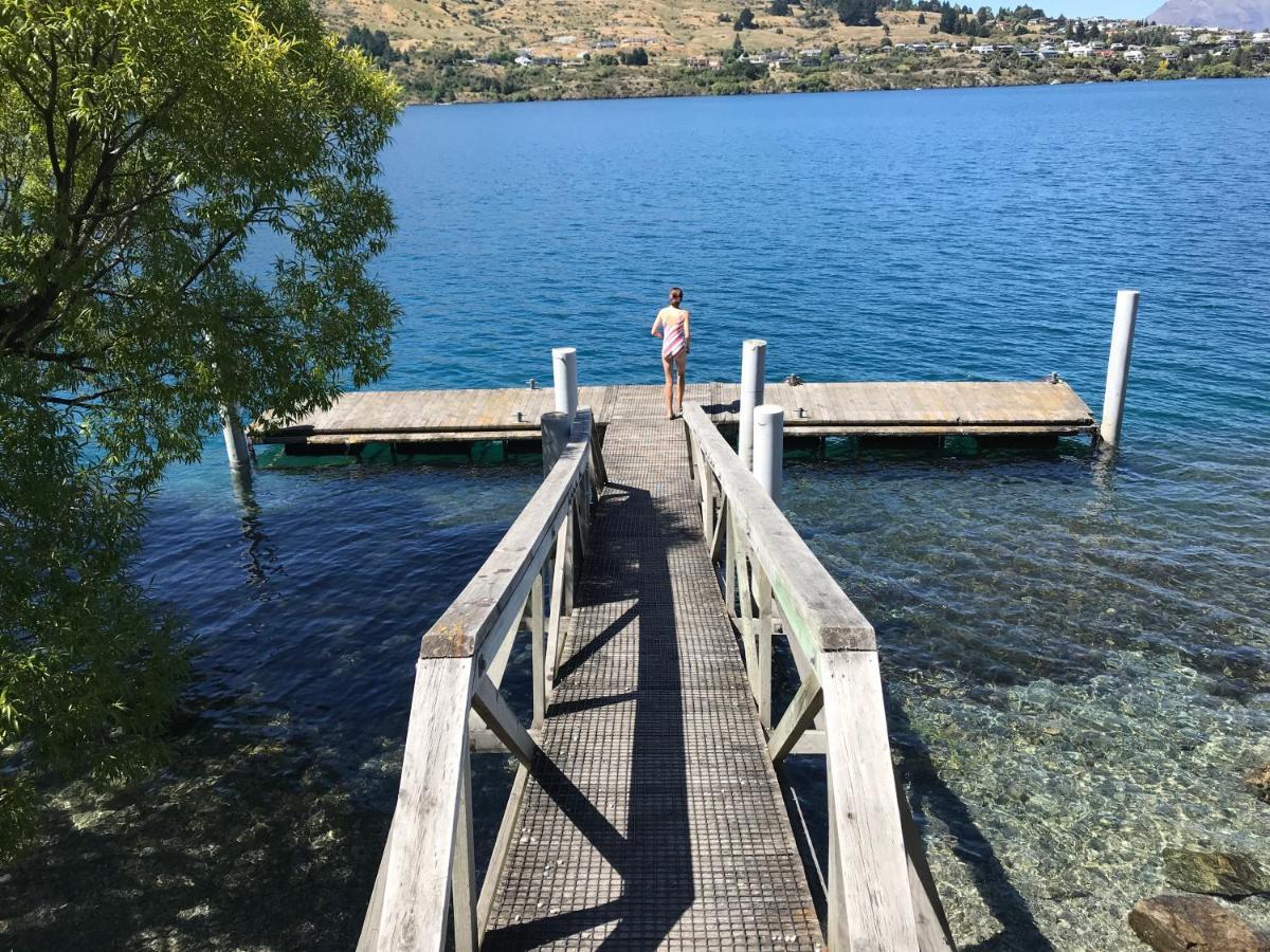 'Lakelife' Lake Front Apartment Queenstown Eksteriør billede
