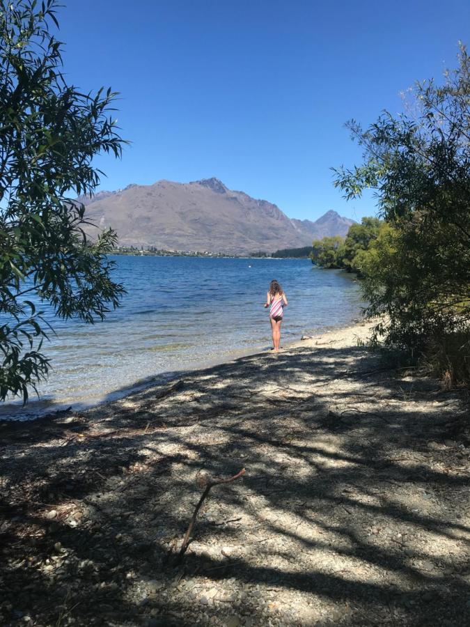 'Lakelife' Lake Front Apartment Queenstown Eksteriør billede